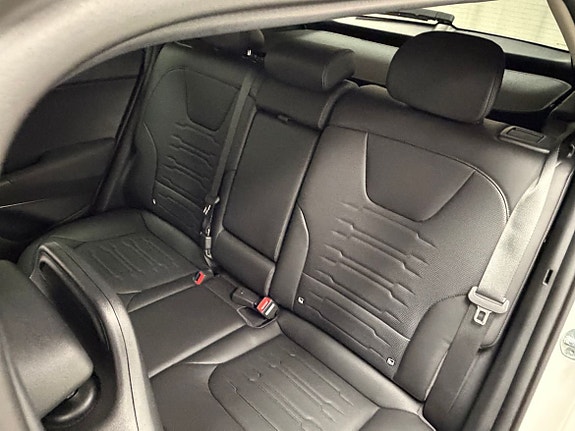 Kia Niro 16 of 22