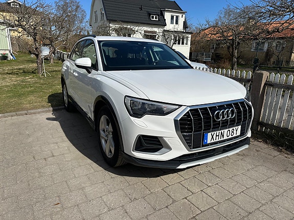 Audi Q3 4 of 5
