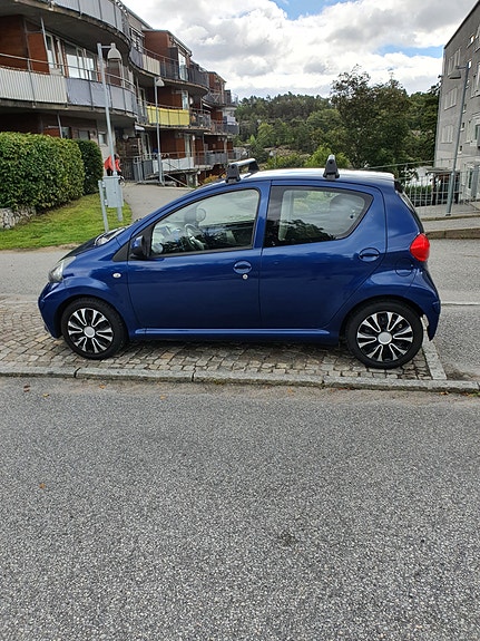 Toyota Aygo 3 of 5