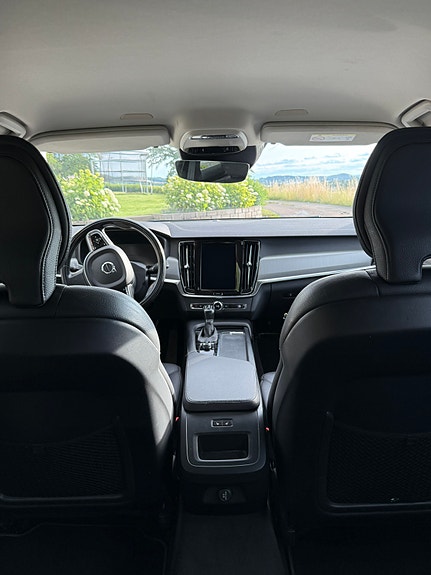 Volvo V90 3 of 5