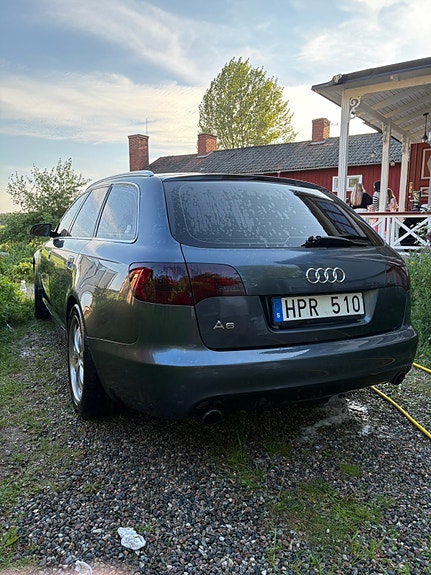 Audi A6 4 of 5