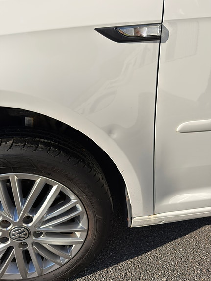 Volkswagen Caddy Maxi 11 of 15