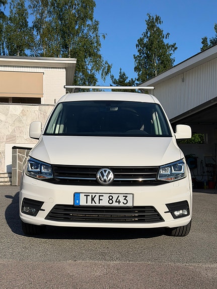 Volkswagen Caddy Maxi 8 of 15