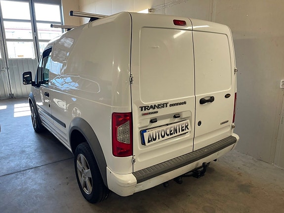 Ford Transit Connect 4 of 5