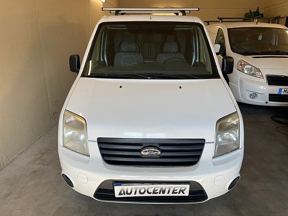 Ford Transit Connect 2 of 5