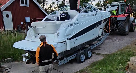 Four Winns 248 vista (slutet kylsystem, motor -2017) 2 of 5