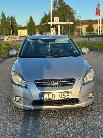 Kia Ceed 4 of 5