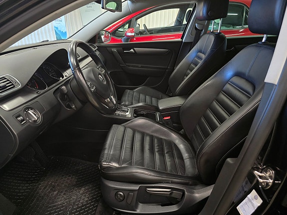 Volkswagen Passat 14 of 22