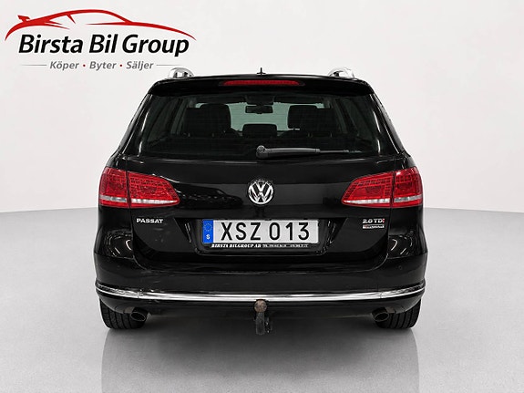 Volkswagen Passat 3 of 22