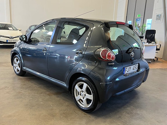 Toyota Aygo 6 of 14