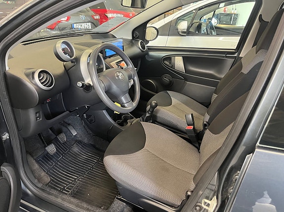 Toyota Aygo 9 of 14