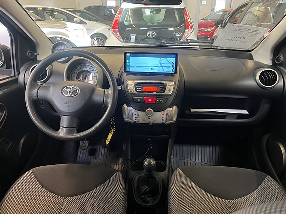 Toyota Aygo 14 of 14