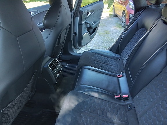 Audi A6 4 of 5