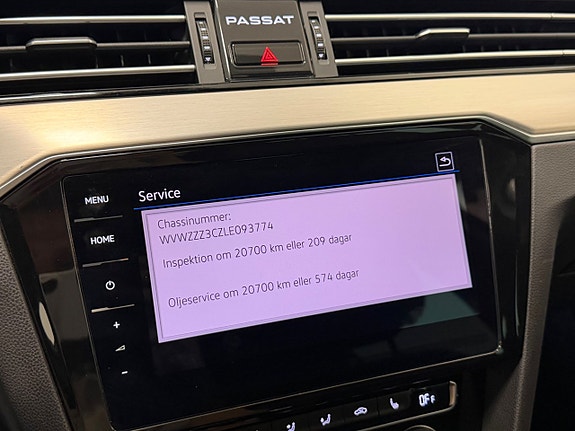 Volkswagen Passat 20 of 29