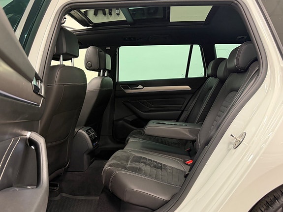 Volkswagen Passat 25 of 29