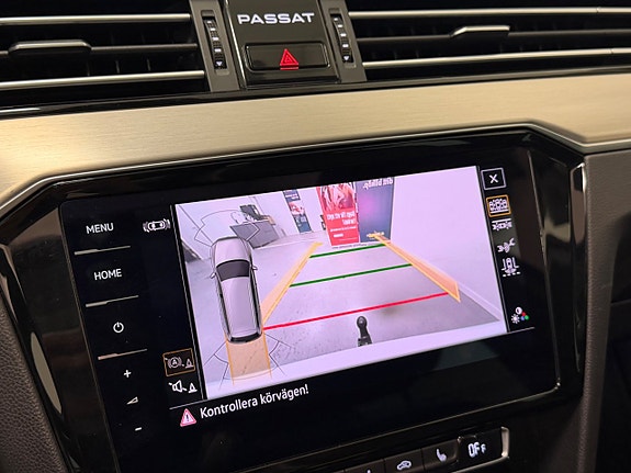 Volkswagen Passat 18 of 29