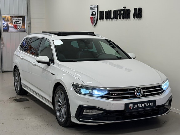 Volkswagen Passat 3 of 29