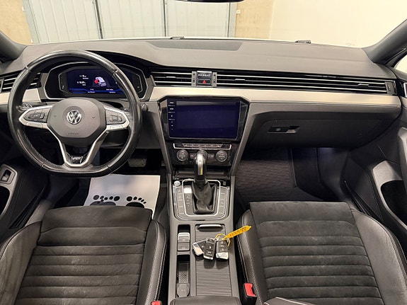 Volkswagen Passat 12 of 29