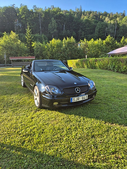 Mercedes-Benz SLK230 5 of 5
