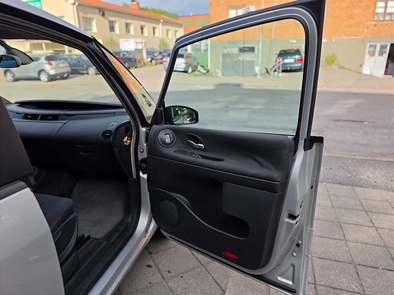 Renault Espace 19 of 28
