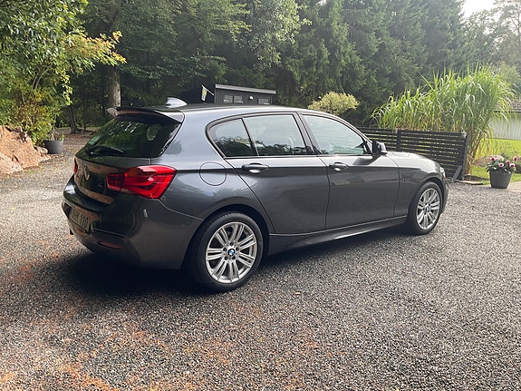 BMW 118d 4 of 19