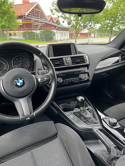 BMW 118d 6 of 15