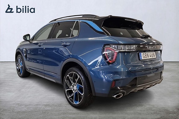 Lynk & Co 01 2 of 22