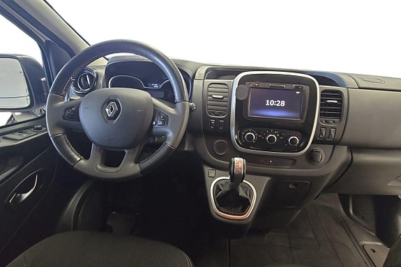 Renault Trafic 13 of 22