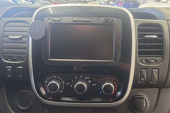 Renault Trafic 15 of 22