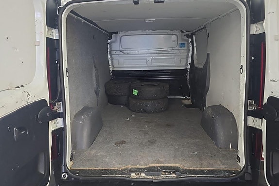 Renault Trafic 18 of 22