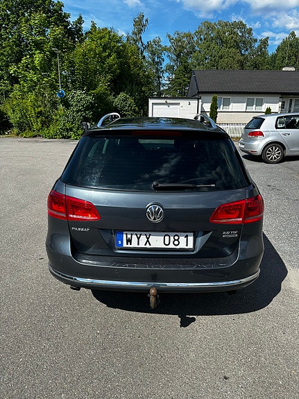 Volkswagen Passat 5 of 9