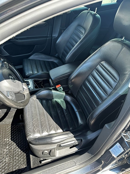 Volkswagen Passat 8 of 9