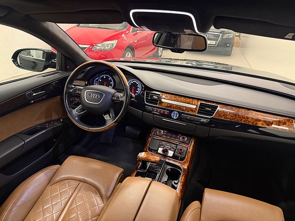 Audi A8 15 of 27