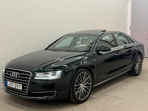 Audi A8 7 of 27