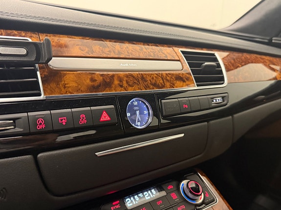 Audi A8 21 of 27