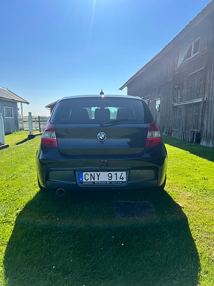 BMW 120d 3 of 5