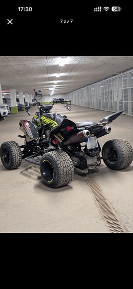 Yamaha Raptor 700R 3 of 4