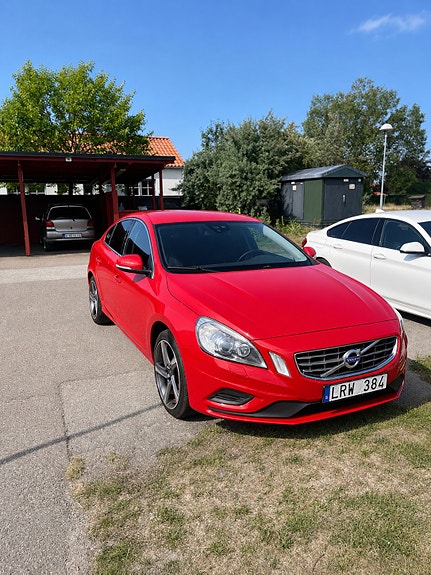 Volvo S60 3 of 5