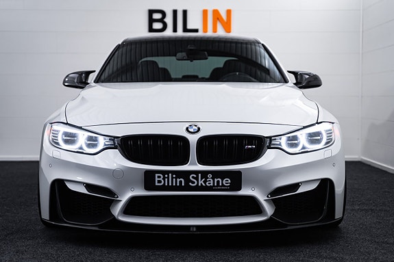 BMW M3 5 of 5