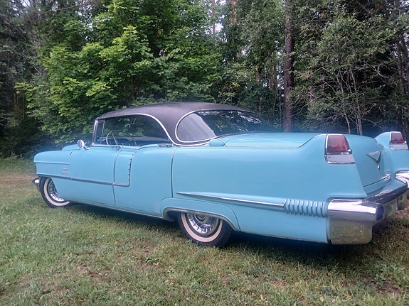 Cadillac Hardtop 2 of 5