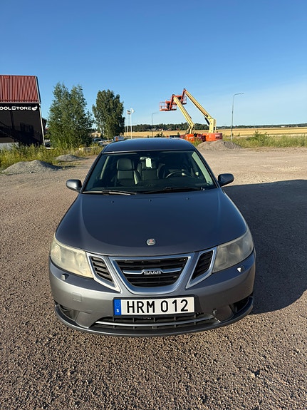 Saab 9-3 2 of 5