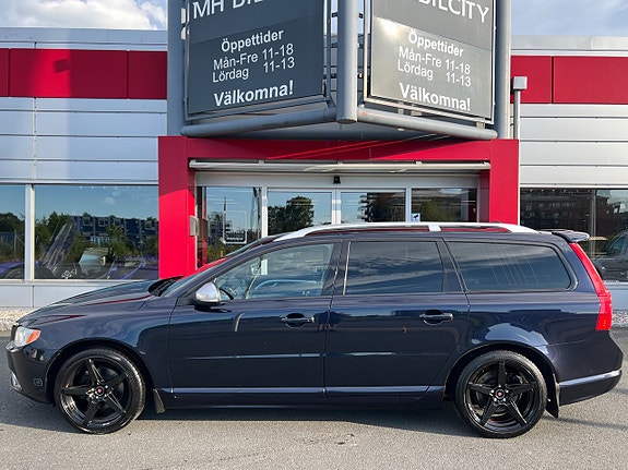 Volvo V70 3 of 15