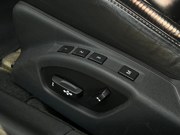 Volvo V70 13 of 15