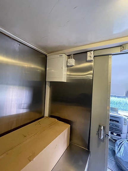 Mercedes-Benz Sprinter 310 12 of 16