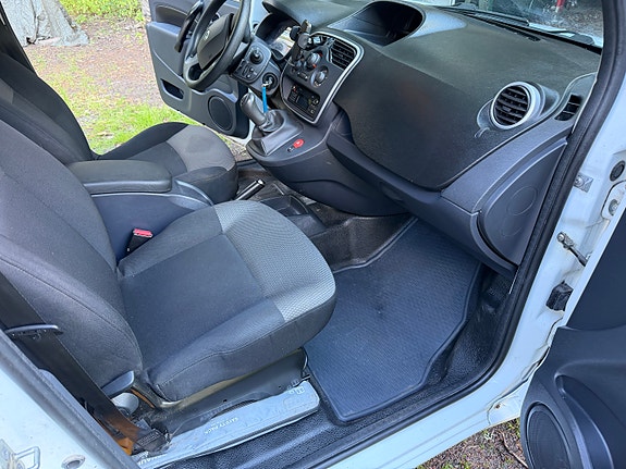 Renault Kangoo Express 7 of 11