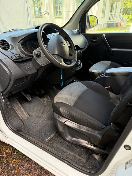 Renault Kangoo Express 8 of 11