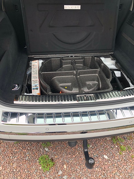 Volkswagen Touareg 12 of 13