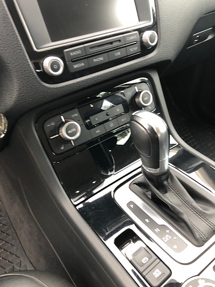 Volkswagen Touareg 10 of 13