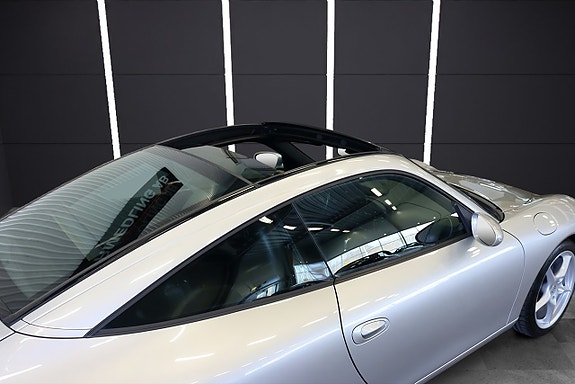 Porsche 911 Targa 15 of 16