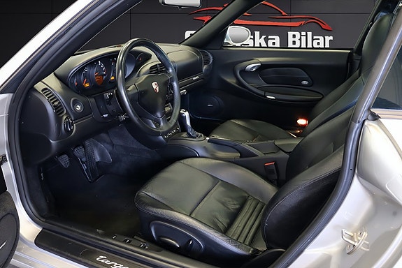 Porsche 911 Targa 9 of 16